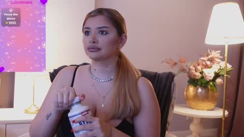 Amberseyes online show from February 3, 2025, 9:41 am