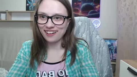 Amber online show from April 19, 2026, 6:10 pm