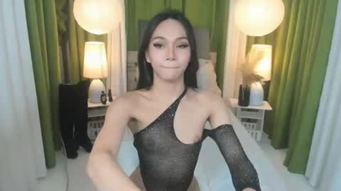 Snapshot of ambervixen69 chatting on September 23, 2025, 10:24 pm BIGCOCK AMBER online show from September 23, 2025, 10:24 pm