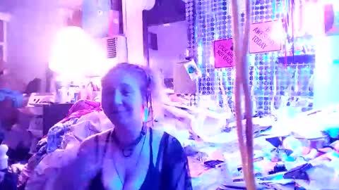 Snapshot of ambionce chatting on March 25, 2026, 7:36 am ambionce online show from March 25, 2026, 7:36 am
