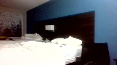Snapshot of ambionce chatting on April 19, 2026, 7:38 pm ambionce online show from April 19, 2026, 7:38 pm