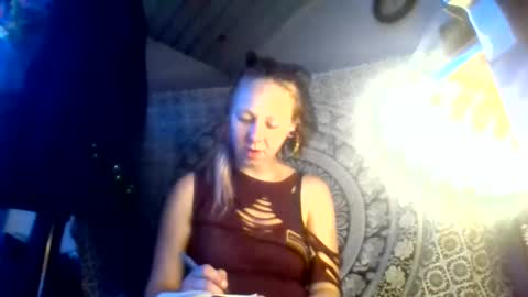 Snapshot of ambionce chatting on May 7, 2026, 7:14 am ambionce online show from May 7, 2026, 7:14 am