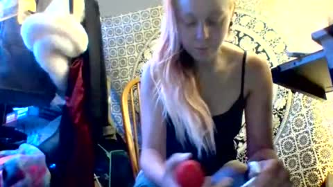 Snapshot of ambionce chatting on May 14, 2026, 12:01 pm ambionce online show from May 14, 2026, 12:01 pm