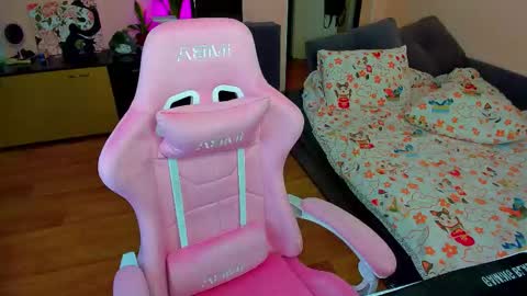 Eileen online show from November 4, 2025, 2:16 pm