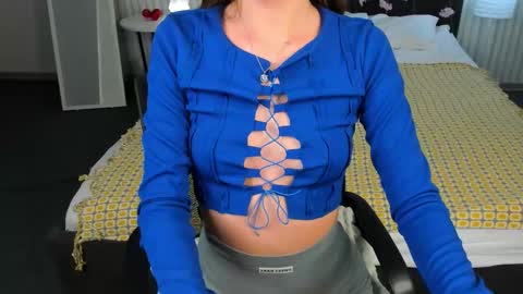 Snapshot of ameli_povilainn chatting on November 3, 2025, 10:38 am Ameli online show from November 3, 2025, 10:38 am