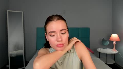 Snapshot of ameli_povilainn chatting on November 12, 2025, 11:25 pm Ameli online show from November 12, 2025, 11:25 pm