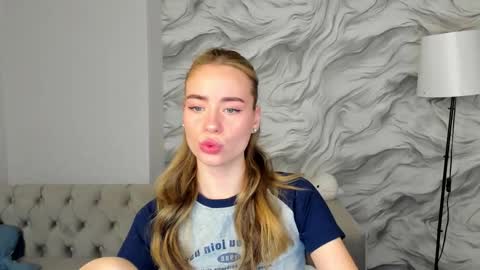 Snapshot of ameli_povilainn chatting on December 2, 2025, 3:12 am Ameli online show from December 2, 2025, 3:12 am