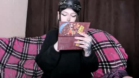 Amelia online show from April 8, 2026, 9:09 am