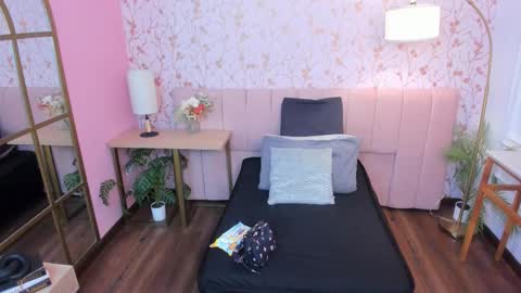 Amelia Adams online show from March 28, 2026, 12:05 pm