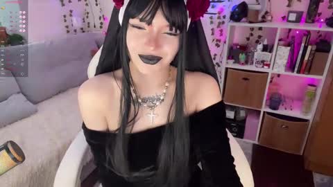 Amelia Aley  online show from February 17, 2025, 9:35 am