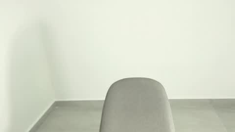 girl exsotic online show from September 18, 2025, 7:05 pm