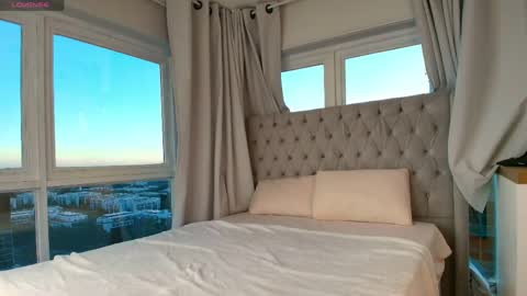 amelia_mee online show from April 15, 2026, 8:31 pm