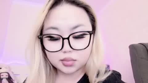 Amelia online show from February 11, 2025, 3:50 am