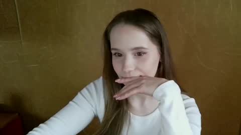 Amelia  online show from May 11, 2026, 2:45 pm