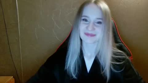 Amelia  online show from July 5, 2026, 7:43 pm