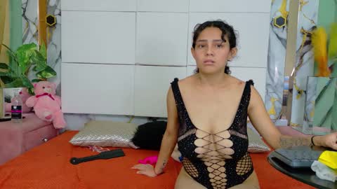 Snapshot of ameliaandemily chatting on September 13, 2025, 2:06 pm Amelia AND Emily online show from September 13, 2025, 2:06 pm