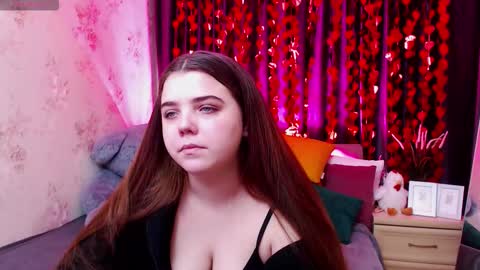 Alisa online show from February 8, 2026, 7:39 pm