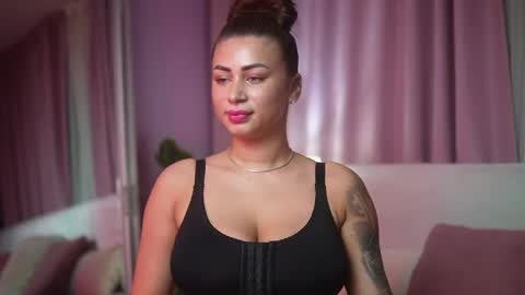  Amelia  online show from May 21, 2026, 6:37 pm