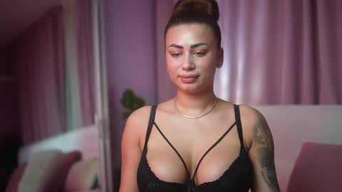  Amelia  online show from May 22, 2026, 7:08 pm