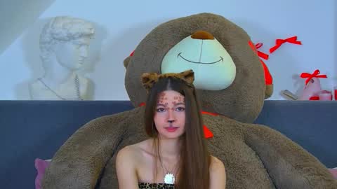 Snapshot of ameliaflares chatting on October 28, 2025, 7:05 pm Amelia online show from October 28, 2025, 7:05 pm