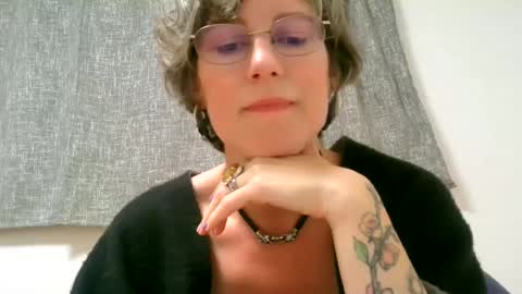 Ameliaishka online show from September 27, 2025, 3:33 am