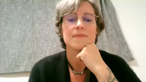 Ameliaishka online show from September 29, 2025, 2:16 am