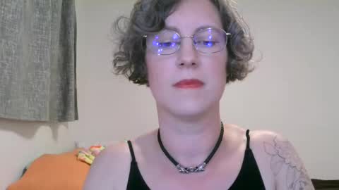 Ameliaishka online show from May 2, 2026, 4:39 am