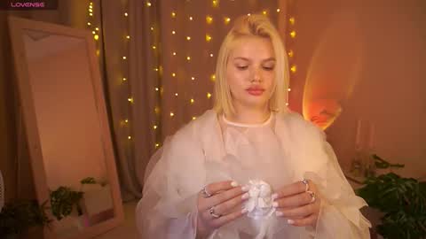  Amelia  online show from January 19, 2026, 5:11 am