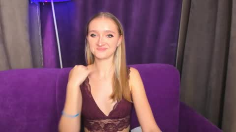 Snapshot of ameliawise chatting on December 15, 2024, 11:45 am ameliawise online show from December 15, 2024, 11:45 am