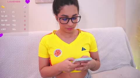 Snapshot of amelie_leigh chatting on September 10, 2025, 3:39 am Alejandra online show from September 10, 2025, 3:39 am