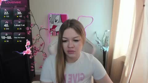 Snapshot of ameliepeach chatting on May 26, 2026, 2:29 am Amelie online show from May 26, 2026, 2:29 am