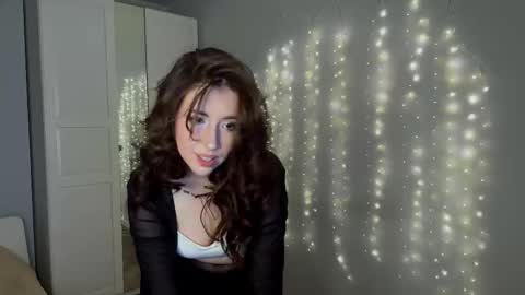 Snapshot of ameliiaaa__ chatting on March 3, 2026, 6:03 pm ameliiaaa__ online show from March 3, 2026, 6:03 pm