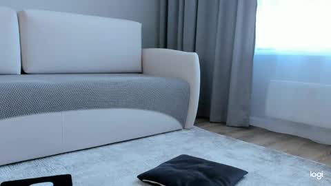 Amelina Love online show from April 9, 2026, 6:19 am