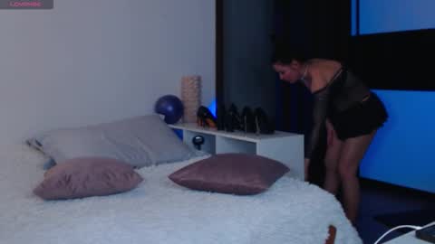 amelinamersi online show from February 24, 2026, 7:12 pm