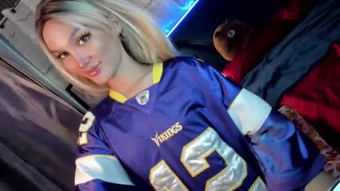 amelinckx online show from February 7, 2025, 7:27 pm