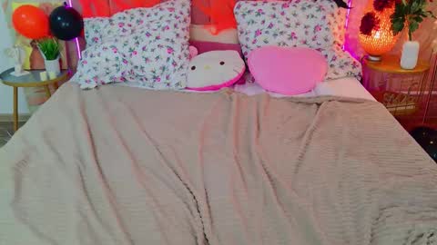 Snapshot of ameliwhitey chatting on October 25, 2025, 1:18 pm ameliwhitey online show from October 25, 2025, 1:18 pm