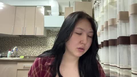 Snapshot of ameliya_kim chatting on April 12, 2026, 5:18 pm Ameliya online show from April 12, 2026, 5:18 pm