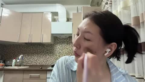 Snapshot of ameliya_kim chatting on April 14, 2026, 9:21 pm Ameliya online show from April 14, 2026, 9:21 pm