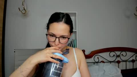 Snapshot of ameliya_sun chatting on May 16, 2026, 10:36 am Aylin online show from May 16, 2026, 10:36 am