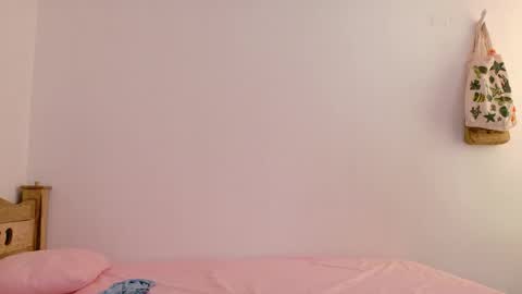 Snapshot of amely_sweetheat chatting on May 29, 2026, 3:54 pm Amely online show from May 29, 2026, 3:54 pm