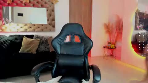 Snapshot of amelyamann chatting on July 24, 2026, 12:47 pm online show from July 24, 2026, 12:47 pm