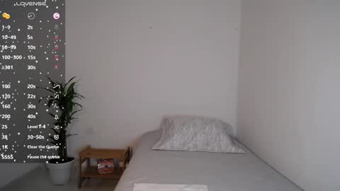 Amely  online show from February 12, 2025, 6:40 am