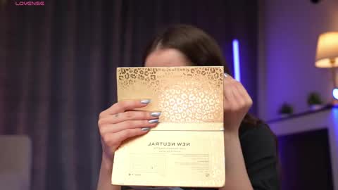 Amy  online show from April 11, 2026, 1:43 am