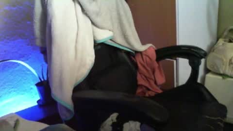 Mari online show from December 21, 2025, 12:12 pm