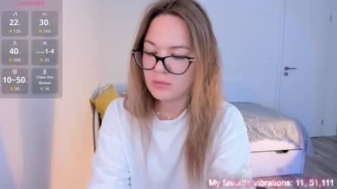 Hi-hi I am Kate welcome to my sexy room online show from July 17, 2026, 11:06 am