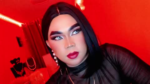 Queen Mireska online show from March 3, 2025, 6:33 pm