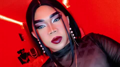 Queen Mireska online show from March 6, 2025, 1:03 pm