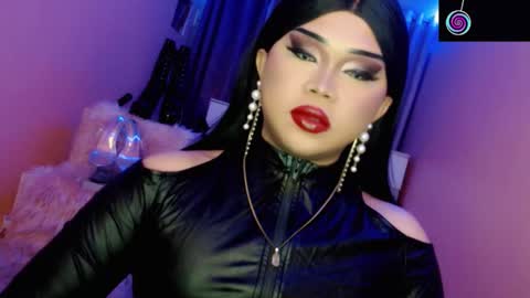 Queen Mireska online show from February 17, 2026, 3:19 pm