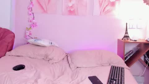 Snapshot of amiiclark chatting on February 4, 2026, 7:31 pm AmiiClark online show from February 4, 2026, 7:31 pm