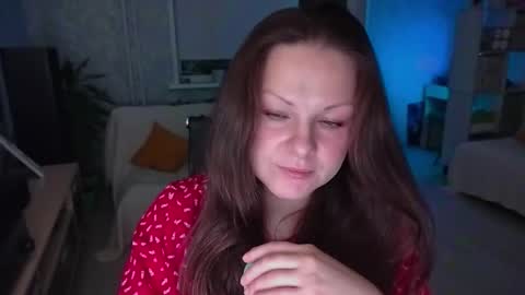 Mila online show from November 8, 2025, 6:29 pm